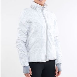 Lululemon Run: Hustle Jacket Print (White / Reflective Glacier Lace)